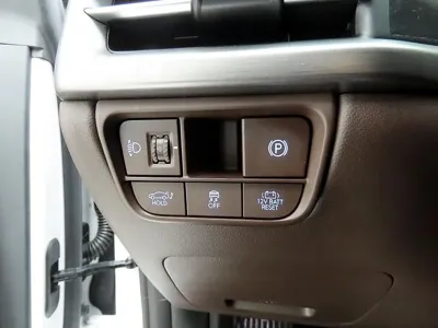Hyundai Grandeur 2023, 87898 км, за 20888.43 USD - фото 12