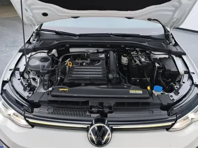 Volkswagen Golf 2022, 11200 км, за 13176.04 USD - фото 10