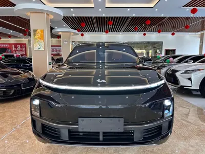 Li Auto Li L9 2023, 70000 км, за 34752.2 USD