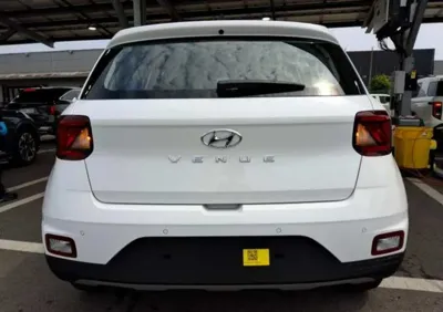 Hyundai Venue 2026, 1 км, за 2187.93 USD