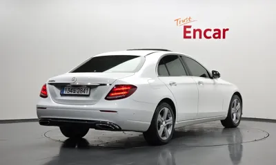 Mercedes-Benz E-Class 2018, 107966 км, за 11181.17 USD