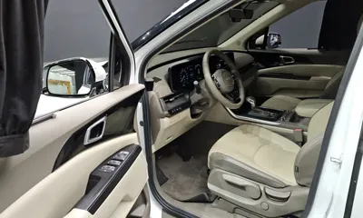 Kia Canival 2023, 57480 км, за 16887.4 USD - фото 10