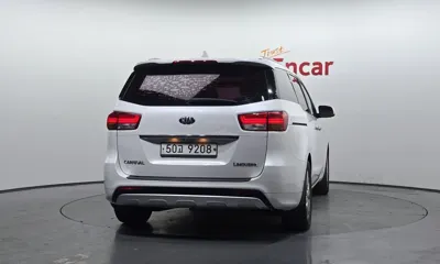 Kia Canival 2016, 188216 км, за 5953.54 USD