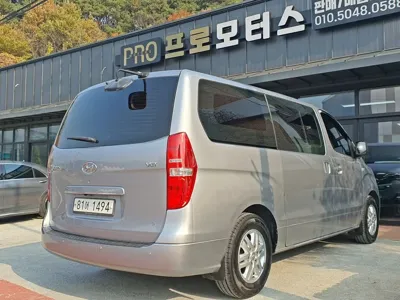 Hyundai Starex 2018, 175363 км, за 7100.98 USD