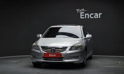 Honda Accord 2011, 182730 км, за 1970.57 USD