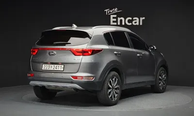 Kia Sportage 2016, 138086 км, за 7866.21 USD