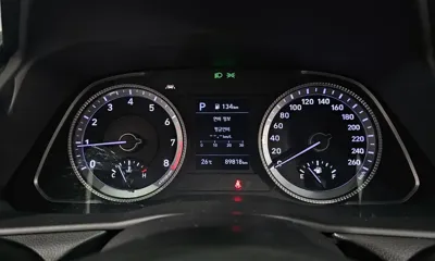 Hyundai Sonata 2020, 89818 км, за 11093.61 USD - фото 8