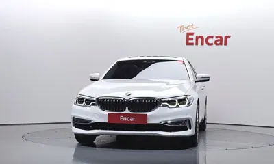 BMW 5-Series 2018, 121338 км, за 13121.96 USD