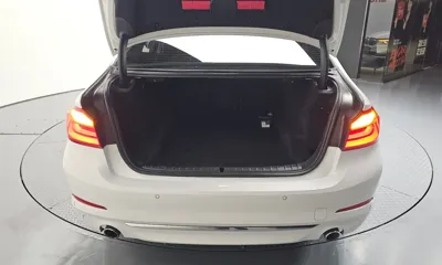 BMW 5-Series 2018, 121338 км, за 13121.96 USD - фото 30