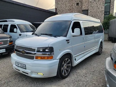 Chevrolet Express Van · 2018 год