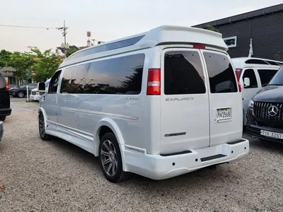Chevrolet Express Van 2018, 79829 км, за 23303.14 USD