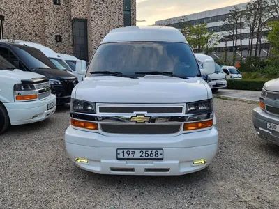 Chevrolet Express Van 2018, 79829 км, за 23303.14 USD