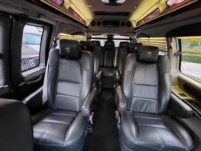 Chevrolet Express Van 2018, 79829 км, за 23303.14 USD - фото 7