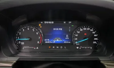 Ford Explorer 2021, 66481 км, за 16345.02 USD - фото 8