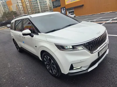 Kia Canival 2022, 51313 км, за 15628.67 USD