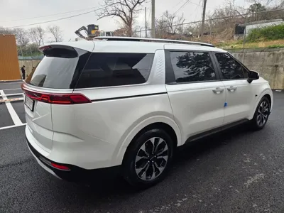 Kia Canival 2022, 51313 км, за 15628.67 USD