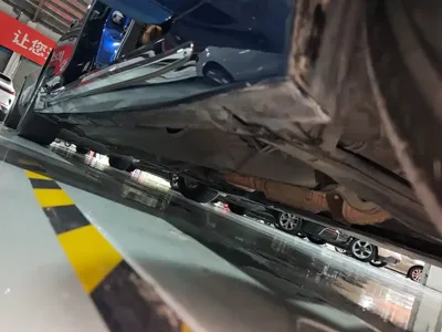 Infiniti Q50L 2016, 102100 км, за 7533.7 USD - фото 21
