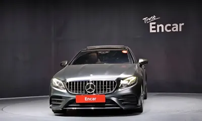 Mercedes-Benz E-Class 2017, 98922 км, за 15426.02 USD