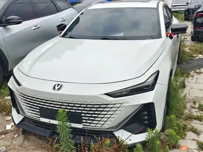 Changan UNI-V 2023, 20000 км, за 8369.06 USD