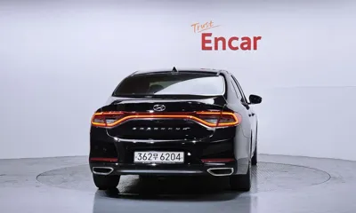 Hyundai Grandeur 2018, 136407 км, за 5710.91 USD