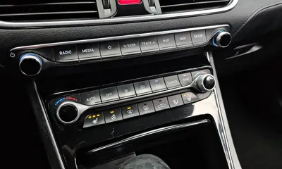 Hyundai Grandeur 2018, 136407 км, за 5710.91 USD - фото 18