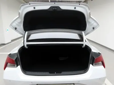 Hyundai Avante 2023, 46985 км, за 9518.78 USD