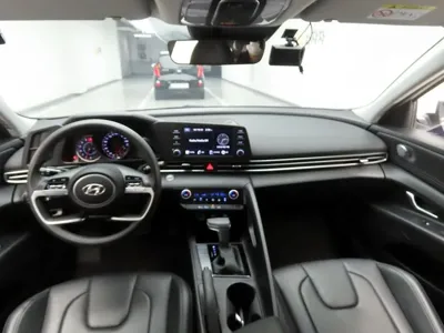Hyundai Avante 2023, 46985 км, за 9518.78 USD - фото 7