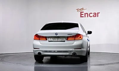BMW 5-Series 2019, 65054 км, за 16377.27 USD