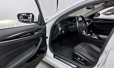 BMW 5-Series 2019, 65054 км, за 16377.27 USD - фото 10