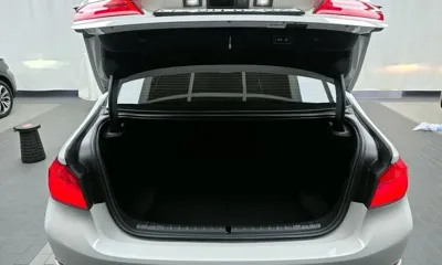 BMW 5-Series 2019, 65054 км, за 16377.27 USD - фото 20