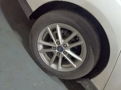 Ford Focus 2017, 106100 км, за 4917 USD - фото 10