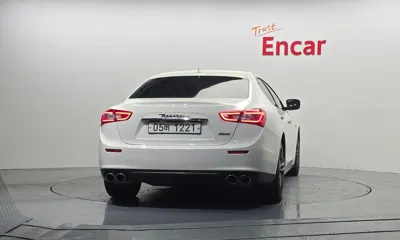 Maserati Ghibli 2015, 92721 км, за 9184.01 USD