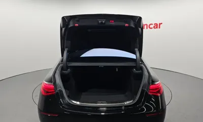 Mercedes-Benz S-Class 2022, 56523 км, за 90662.18 USD - фото 20