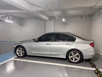 BMW 3-Series 2012, 169000 км, за 3938.56 USD
