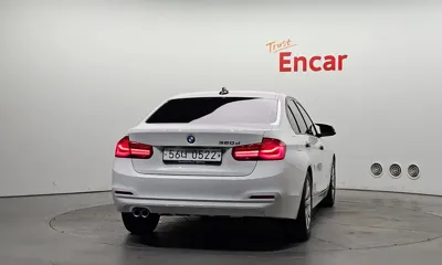 BMW 3-Series 2016, 101585 км, за 7156.34 USD