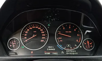 BMW 3-Series 2016, 101585 км, за 7156.34 USD - фото 8