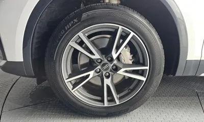 Audi Q5 2021, 123756 км, за 21596.43 USD