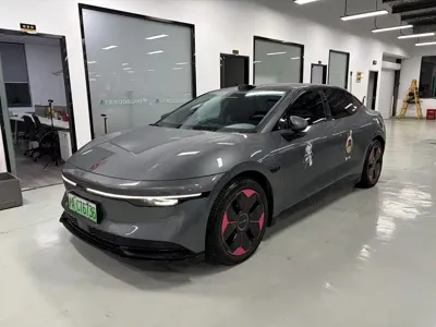 Zeekr 007 · 2024 год