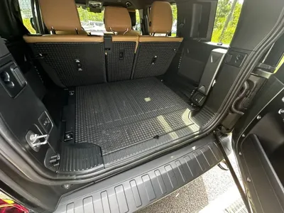 Land Rover Defender 2025, 15174 км, за 54319.59 USD - фото 6