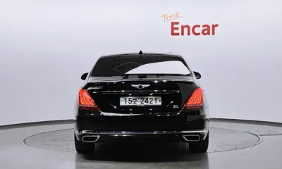 Genesis EQ900
