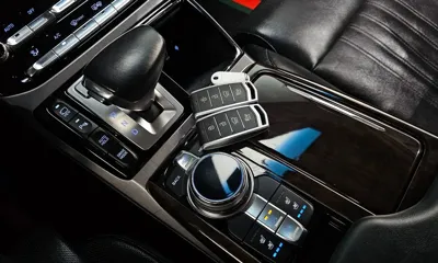 Genesis EQ900