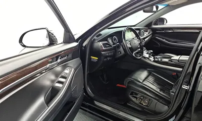 Genesis EQ900