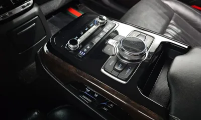 Genesis EQ900