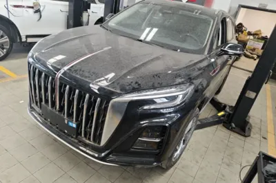Hongqi HS3 PHEV · 2024 год