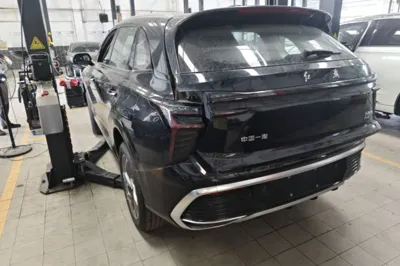 Hongqi HS3 PHEV 2024, 100 км, за 17159 USD - фото 13