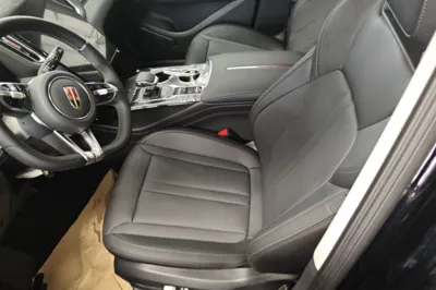 Hongqi HS3 PHEV 2024, 100 км, за 17159 USD - фото 22