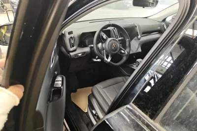 Hongqi HS3 PHEV 2024, 100 км, за 17159 USD - фото 23