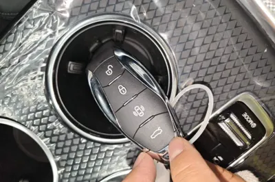 Hongqi HS3 PHEV 2024, 100 км, за 17159 USD - фото 28