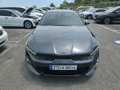 Kia K5 2021, 72597 км, за 11644.56 USD