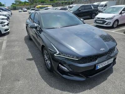 Kia K5 2021, 72597 км, за 11644.56 USD